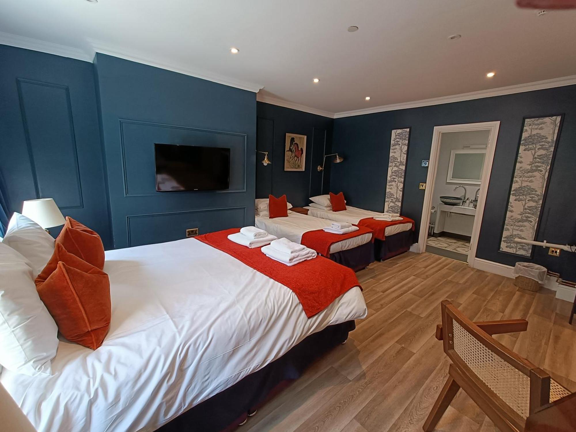 Rooms On The Prom Cheltenham Exterior photo