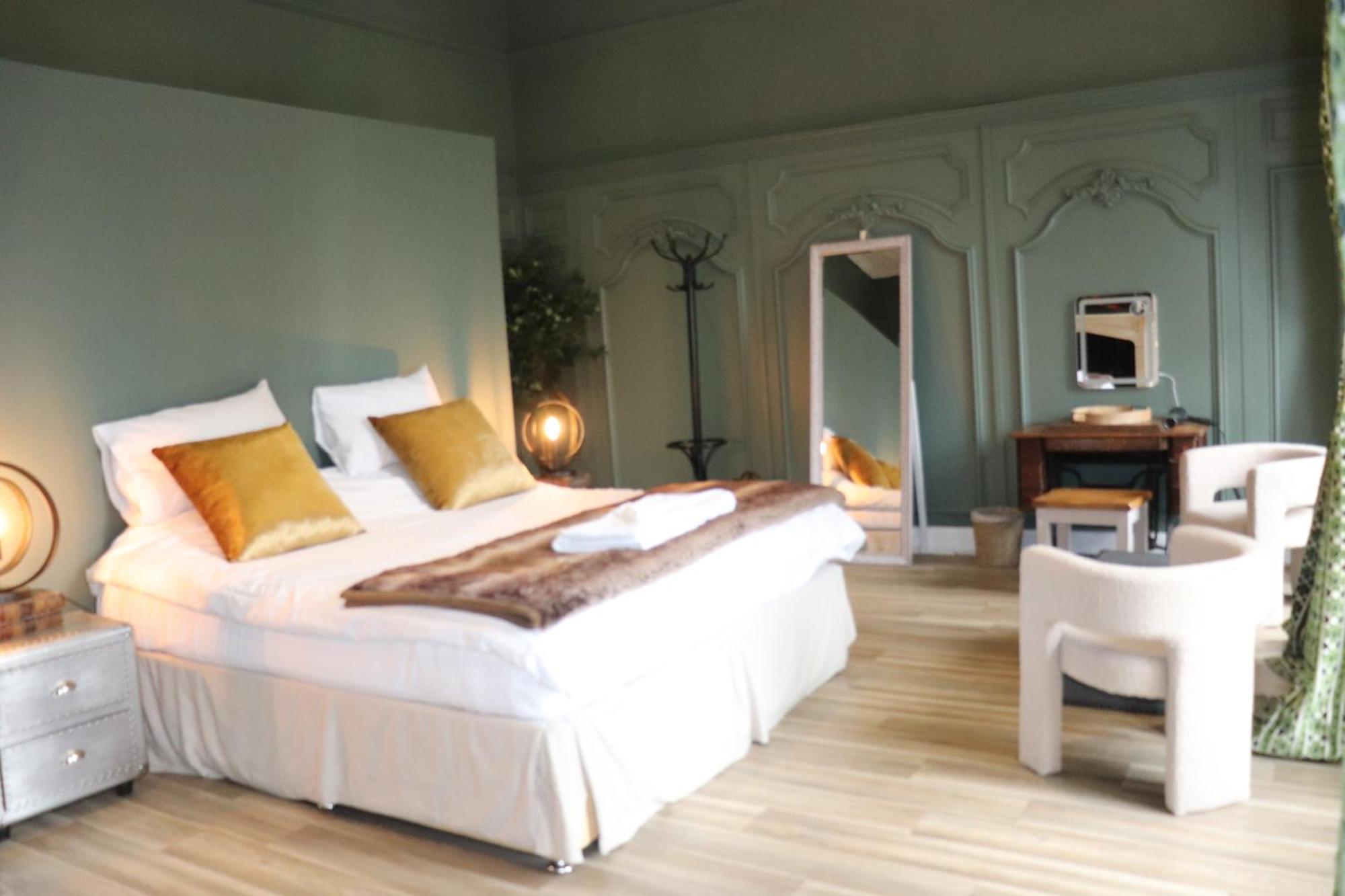 Rooms On The Prom Cheltenham Exterior photo